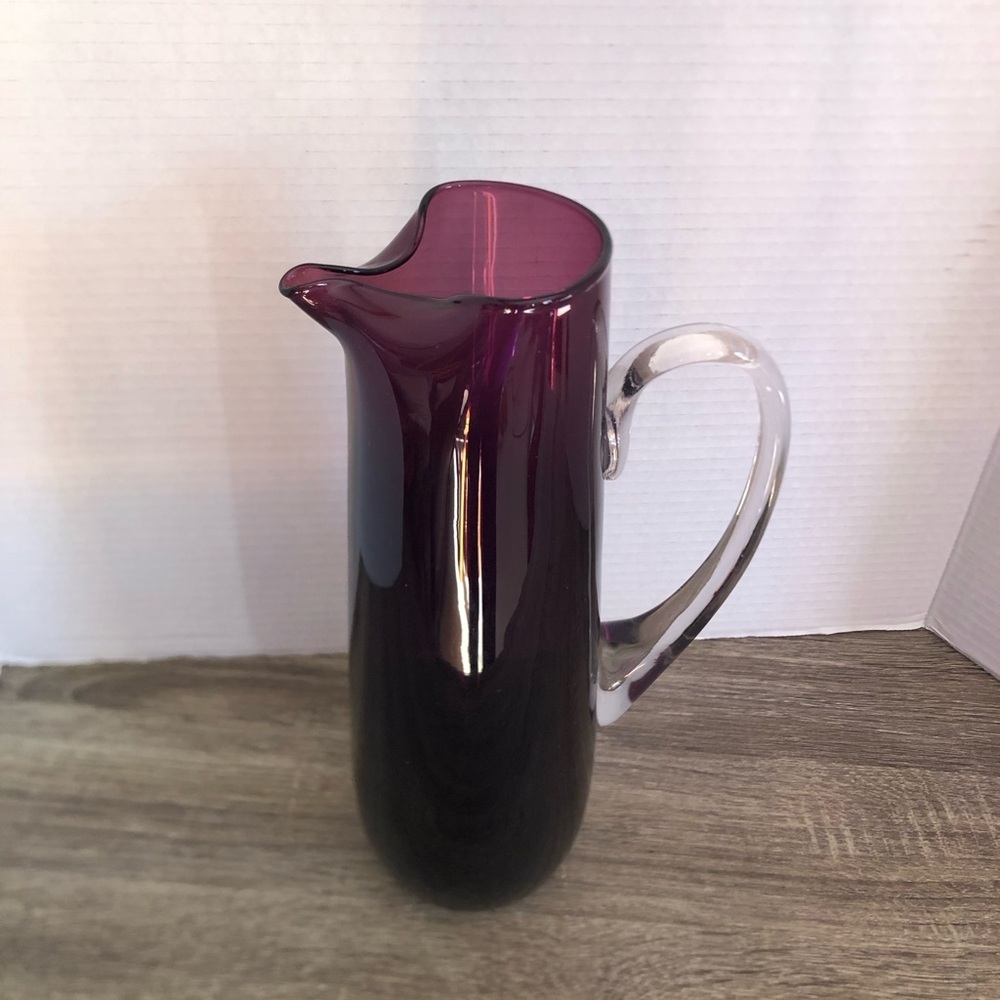 Vtg Hand Blown Amethyst Glass Pitcher - Picture 4 of 16